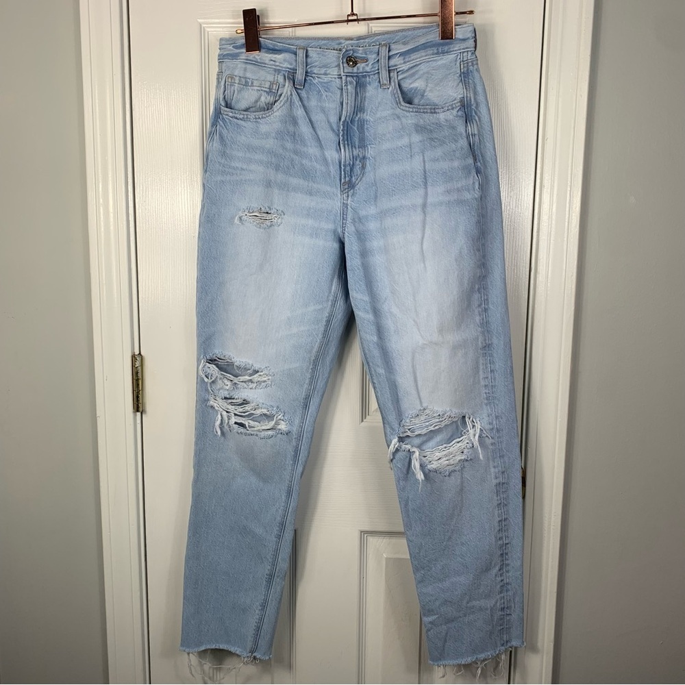 American Eagle Mom Jeans Distressed Womens Size 6